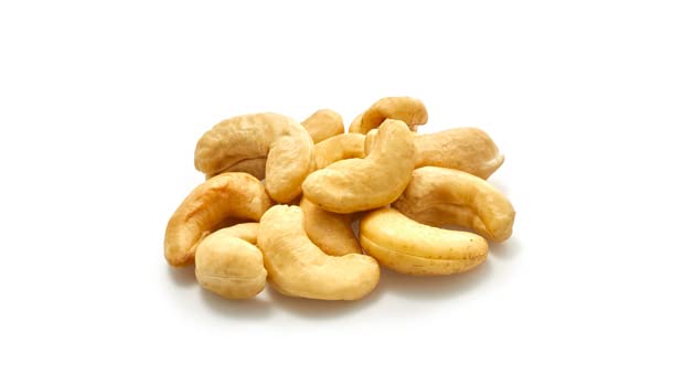 Yupik Organic Raw Cashews, 2.2 lb (35.2 oz), Kosher, Gluten-Free, Non-GMO, Vegan, Whole Nuts, Unsalted, Unroasted, Source of Protein & Iron, Nutritious, Crunchy, Healthy Snacks, For Baking & Cooking