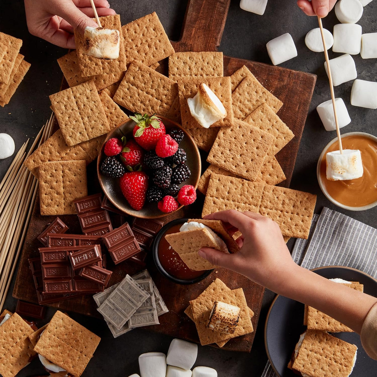 HONEY MAID Graham Crackers, Lunch Snacks, Party Size, 28.8 oz